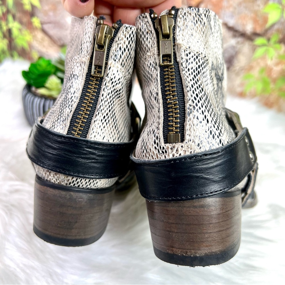 FREEBIRD Santiago Snake Leather Harness Boots, 7 - Picture 10 of 14